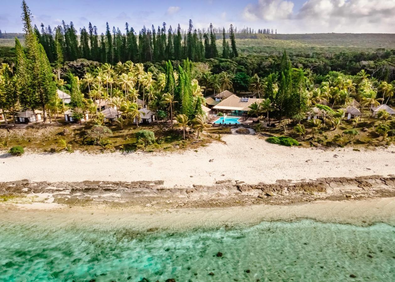 Hotel Nengone Village Mare Exteriör bild