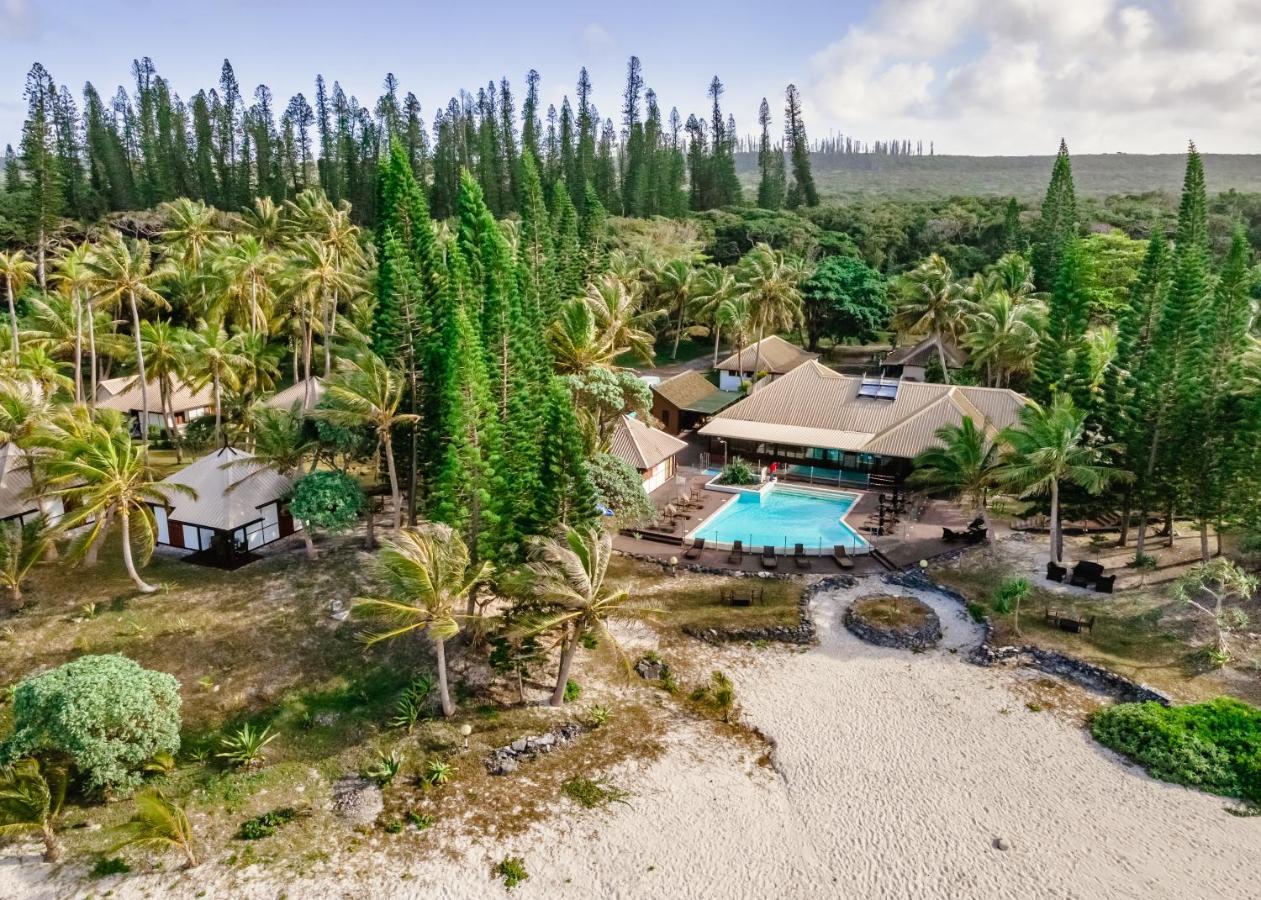 Hotel Nengone Village Mare Exteriör bild
