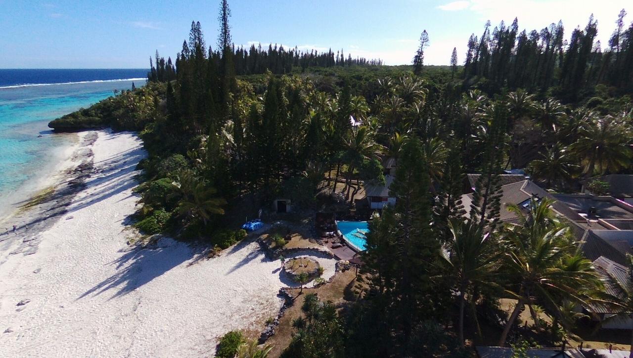 Hotel Nengone Village Mare Exteriör bild